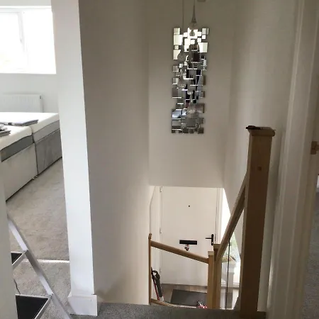 Luxurious 3 Bedroom House Now With Full Fibre Internet Shangri La In Village Of Alfrick With Driveway Parking For 3 Cars In An Area Of Outstanding Natural Beauty, Superb Walking,Close To Worcester, Malvern Showground, Theatre, Malvern Hills, Dogs Wel Exterior photo