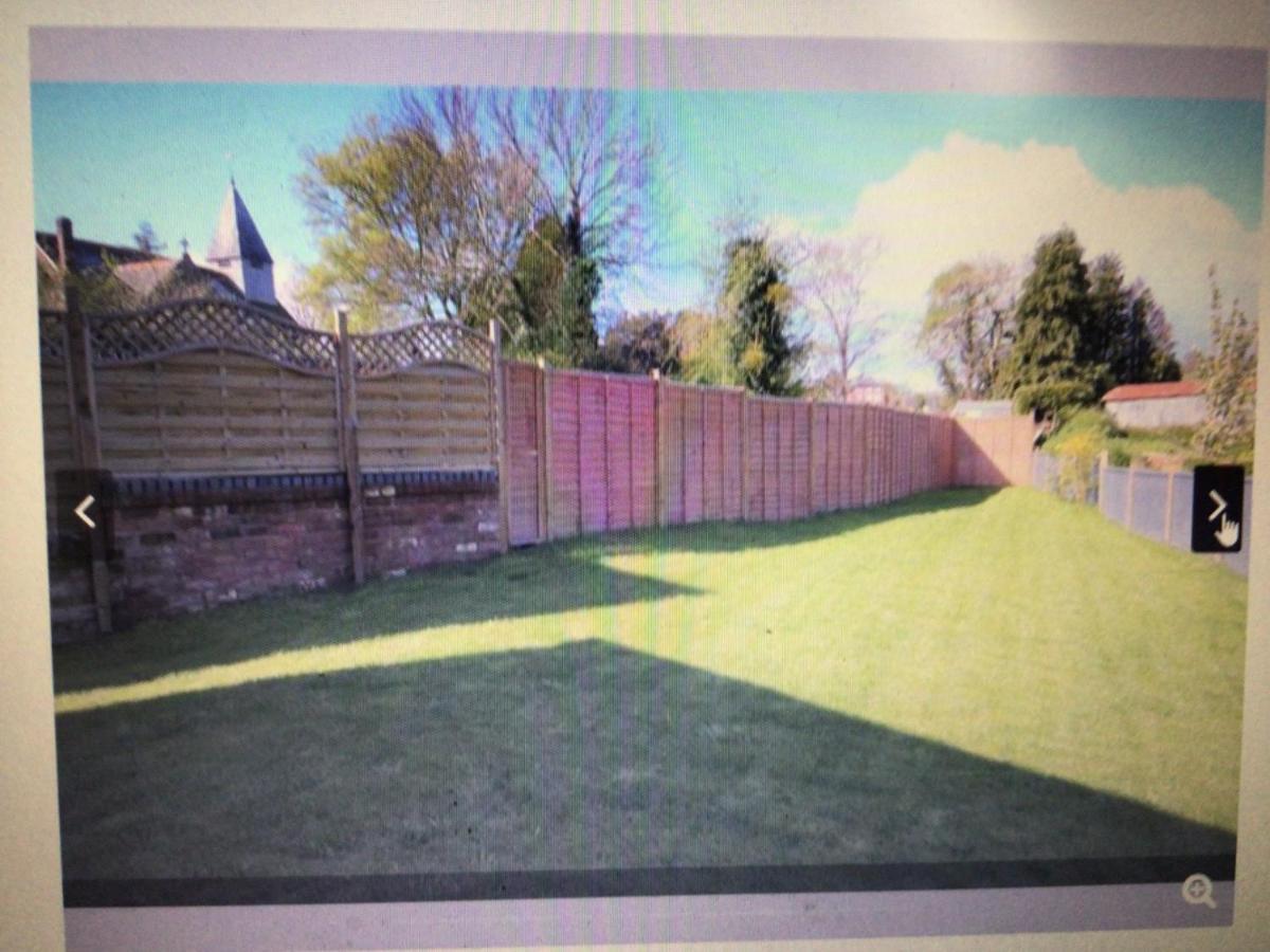 Villa Luxurious 3 Bedroom House Now With Full Fibre Internet Shangri La In Village Of Alfrick With Driveway Parking For 3 Cars In An Area Of Outstanding Natural Beauty, Superb Walking,close To Worcester, Malvern Showground, Theatre, Malvern Hills, Dogs Wel