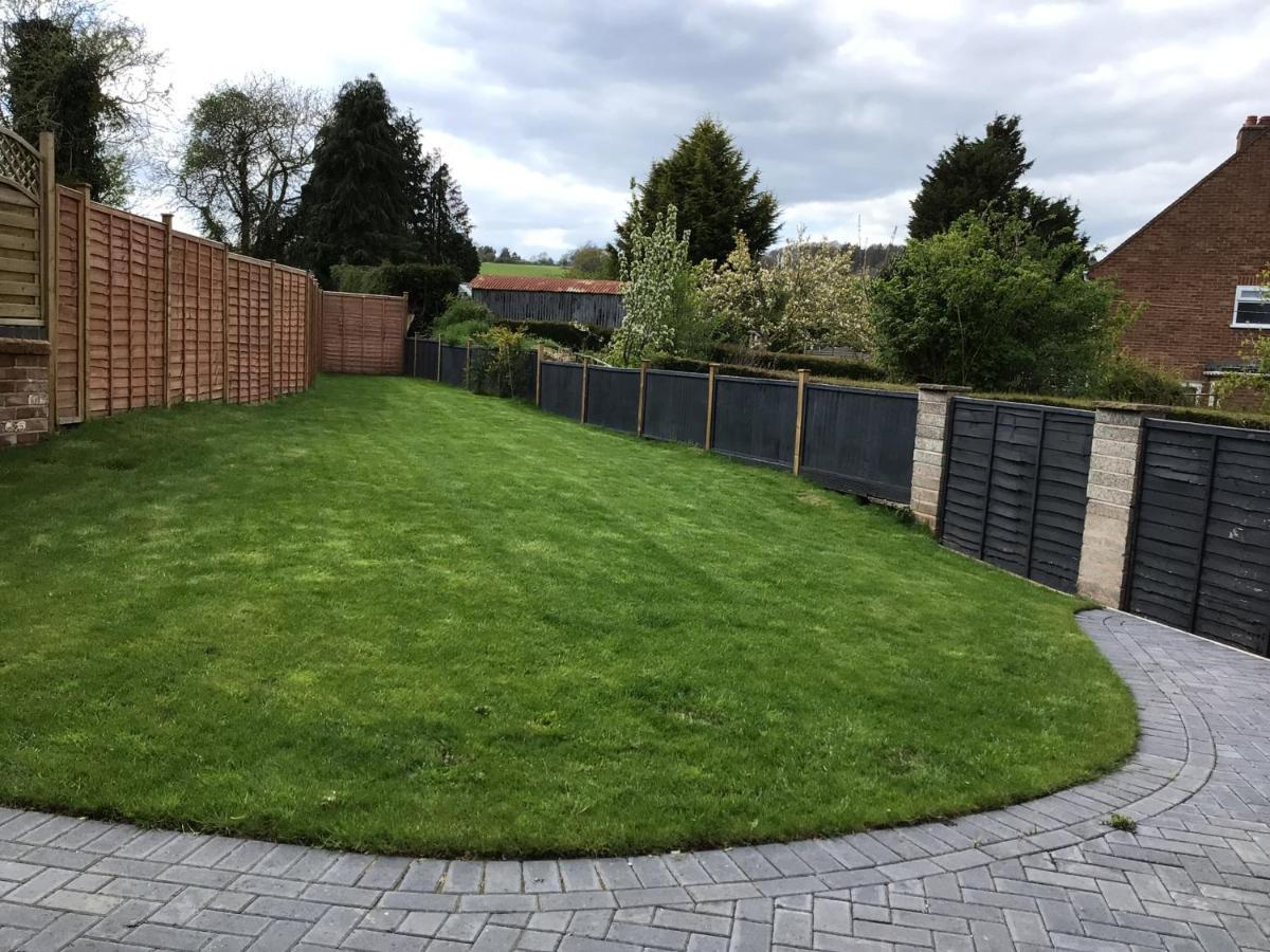 Luxurious 3 Bedroom House Now With Full Fibre Internet Shangri La In Village Of Alfrick With Driveway Parking For 3 Cars In An Area Of Outstanding Natural Beauty, Superb Walking,close To Worcester, Malvern Showground, Theatre, Malvern Hills, Dogs Wel * Worcester